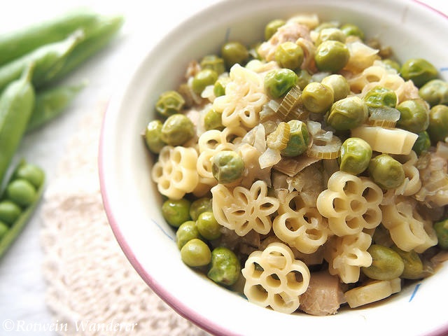 Pasta con Fritella – Braised Green Pea Pasta – and Caccamo